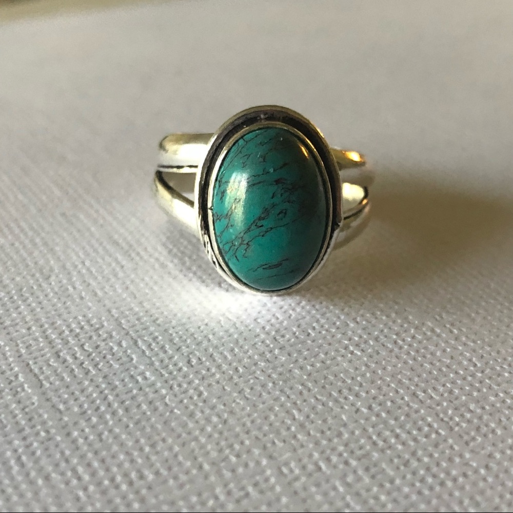 Turquoise ring size 10